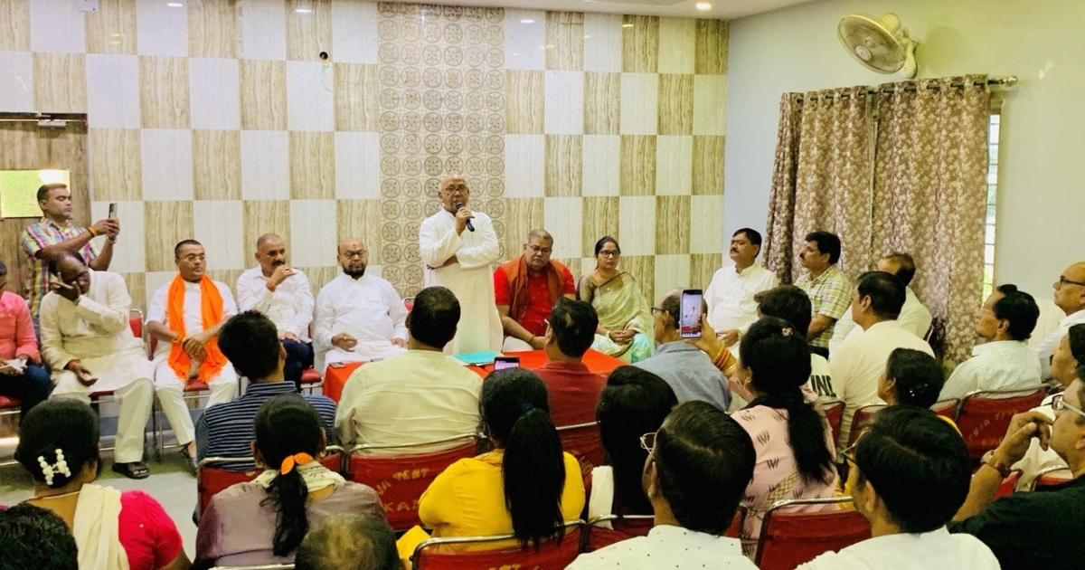 मालगाड़ियों की संख्या बढ़े या घटे,