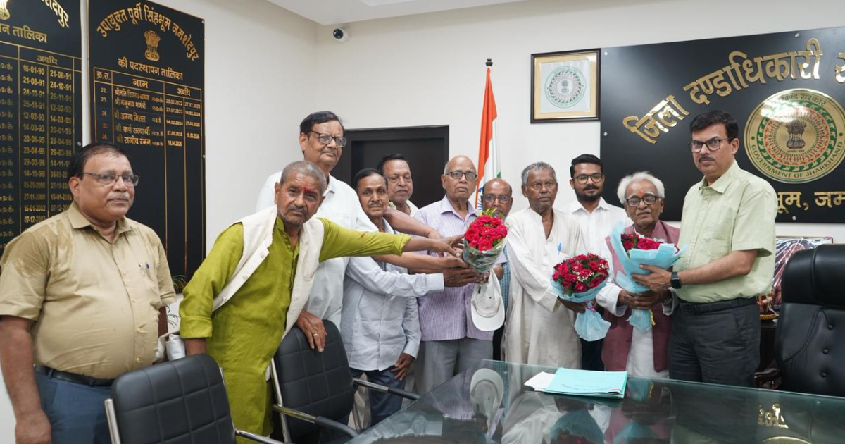 वरिष्ठ नागरिकों का एक प्रतिनिधि मंडल DC से  मिला, रखी अपनी मांगे