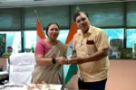 Satya Sharma celebrated the BJP-NDA victory with MCD workers