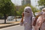 Heatwave Alert: उत्तर भारत में बढ़ती गर्मी BP और डायबिटीज मरीजों के लिए खतरनाक, जानें बचाव के जरूरी उपाय