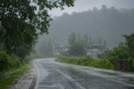 Jharkhand Weather Alert: रांची समेत कई जिलों में तेज बारिश और तूफान का अलर्ट, 20 मई तक गर्मी से राहत