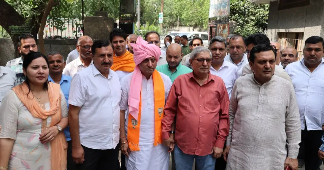 Mayor inspects Pooth Khurd पूठ