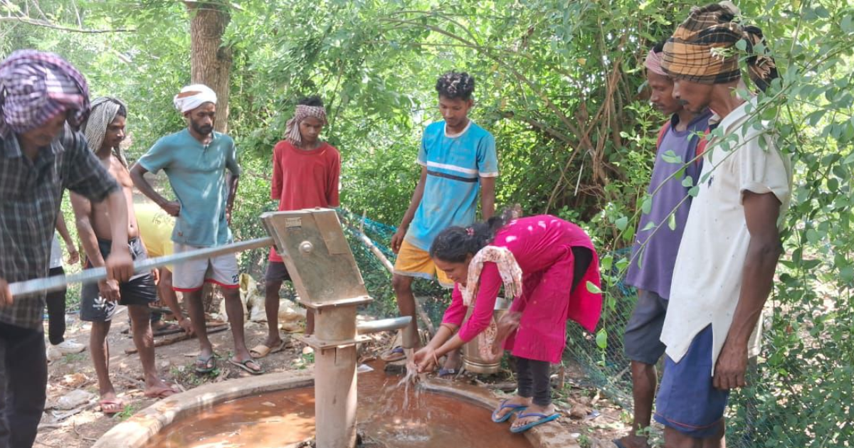 चाईबासा में पेयजल विभाग का विशेष अभियान, 32 खराब चापाकल हुए दुरुस्त