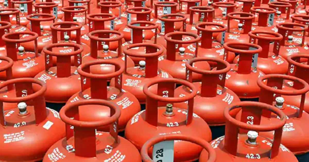 आज से कॉमर्शियल गैस सिलेंडर ₹994 तक महंगा:5Kg वाले सिलेंडर के दाम भी बढ़े
