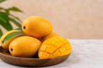 क्या आम (Mango) खाने से शरीर में गर्मी बढ़ती है? जानें एक्सपर्ट्स की सच्चाई