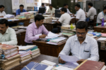 नये नियमों के पेच में फंस कर्मचारियों का वेतन गया
