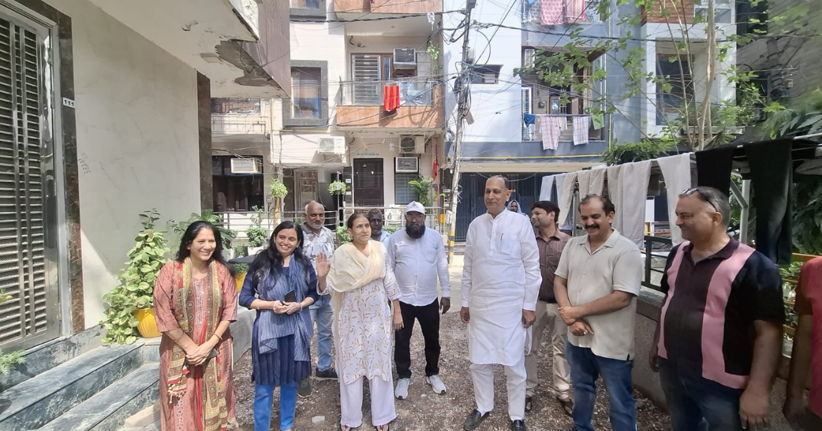 रोहिणी सेक्टर-24 में विकास कार्यों का निरीक्षण, शेष निर्माण कार्य जल्द होंगे पूरे : जय भगवान यादव