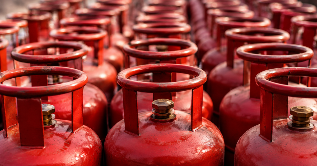 LPG सिलेंडर फिर हुआ महंगा, घरेलू गैस के दाम में ₹29 की बढ़ोतरी; तीन महीने में दूसरी बार बढ़ी कीमत