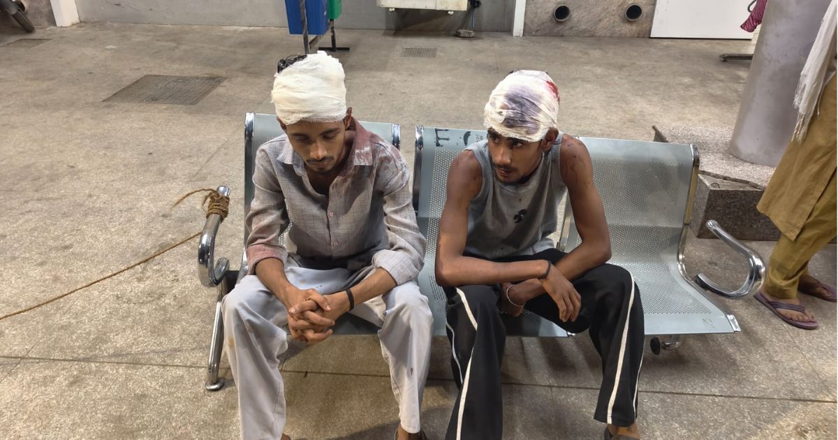 जमशेदपुर में चापड़ से हमला, दो सगे भाई गंभीर घायल; चार युवकों पर आरोप