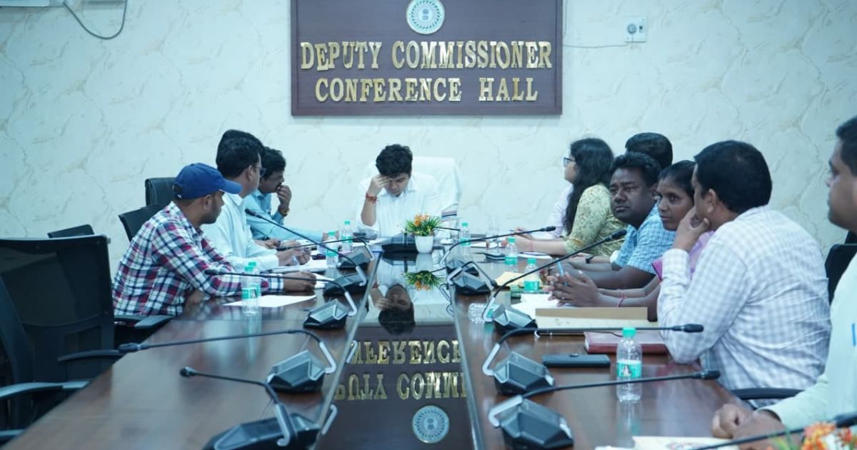 पश्चिमी सिंहभूम में रेलवे ओवरब्रिज परियोजनाओं की समीक्षा, भूमि अधिग्रहण प्रक्रिया में तेजी लाने के निर्देश