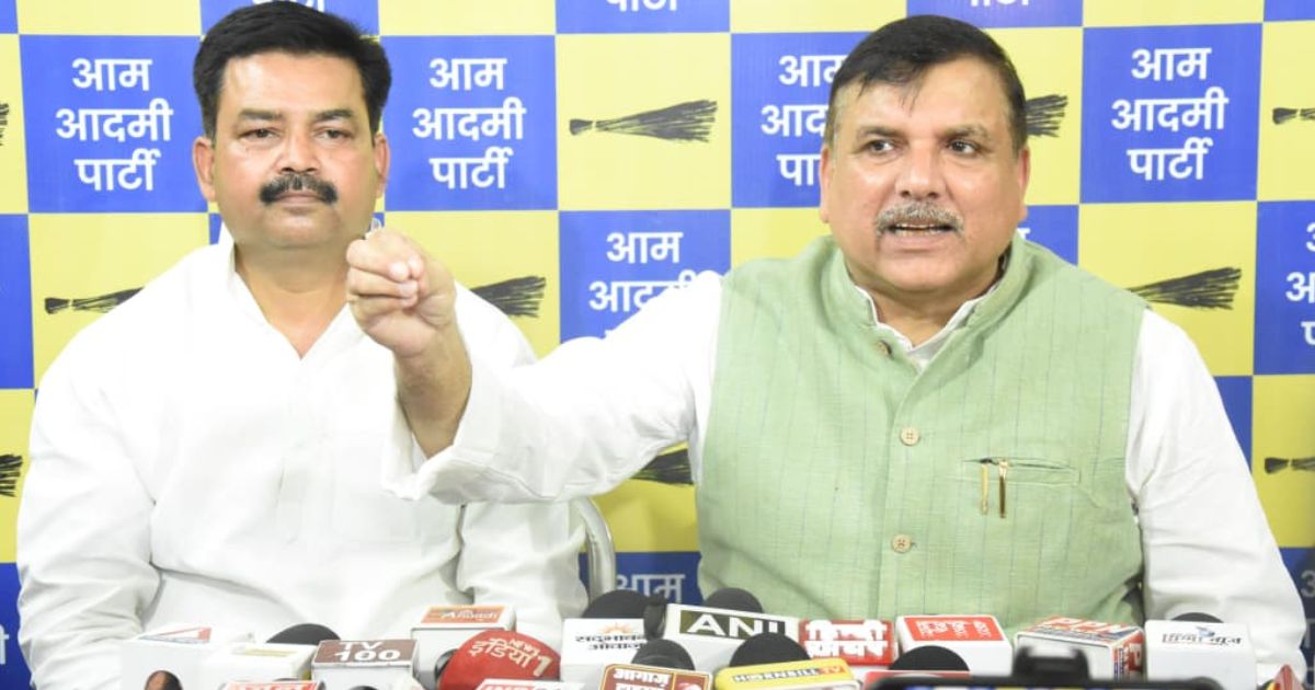 अयोध्या कोतवाली में चंपत राय समेत अन्य के खिलाफ भेजी तहरीर, ट्रस्ट को तुरंत भंग करने और चोरों की गिरफ्तारी की मांग
