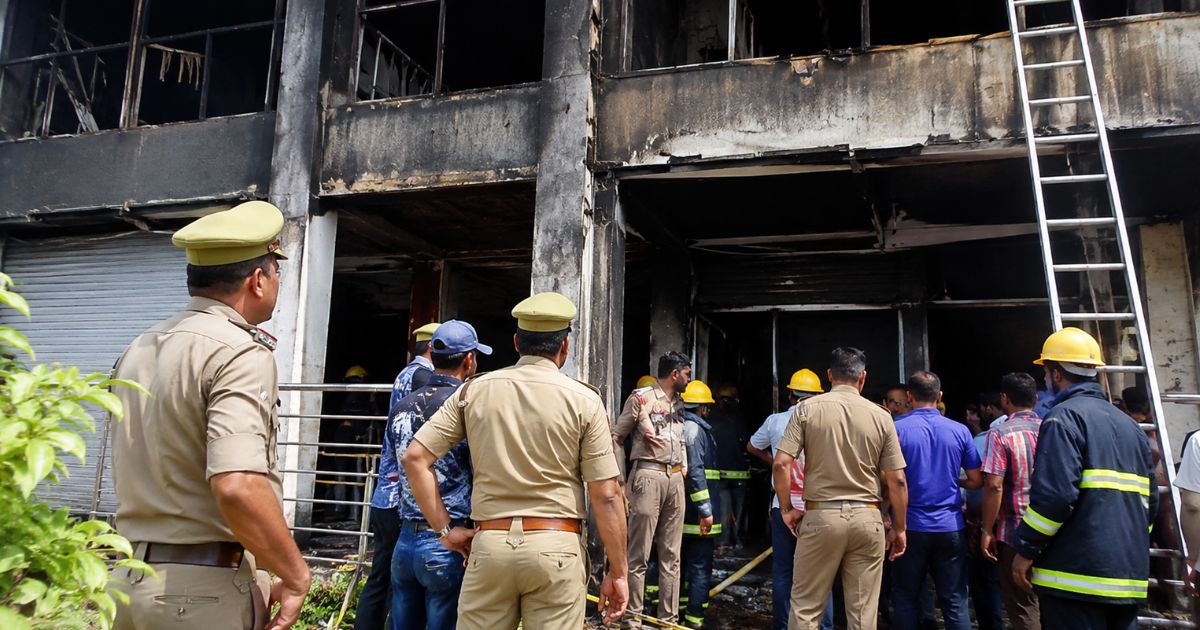 Lucknow Fire Incident: सुरक्षा मानकों में बड़ी लापरवाही, यूपी में दर्जनों कोचिंग संस्थान सील