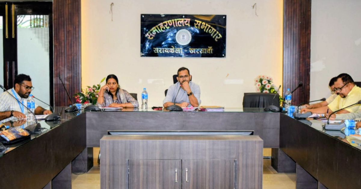 स्वास्थ्य सेवाओं को सुदृढ़ बनाने पर जोर, उपायुक्त ने की स्वास्थ्य विभाग की योजनाओं की समीक्षा