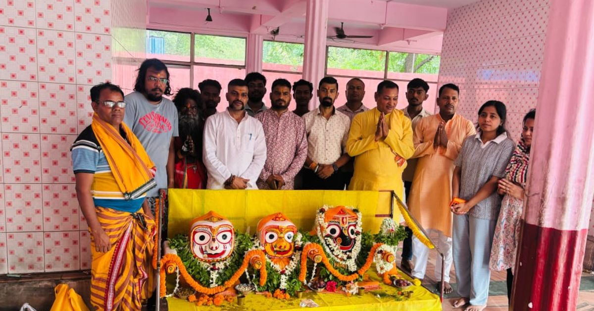 रेलवे कॉलोनी में जगन्नाथ रथ यात्रा की तैयारियां तेज, देव स्नान पूजा के साथ हुआ शुभारंभ