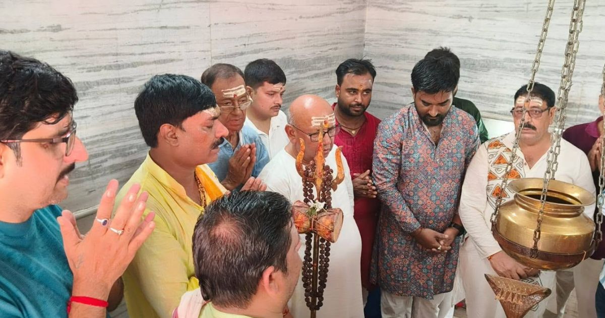 श्री लक्ष्मीनारायण मंदिर परिसर में सहस्त्र घट जलाभिषेक का भव्य आयोजन, श्रद्धालुओं ने किया भगवान शिव का अभिषेक