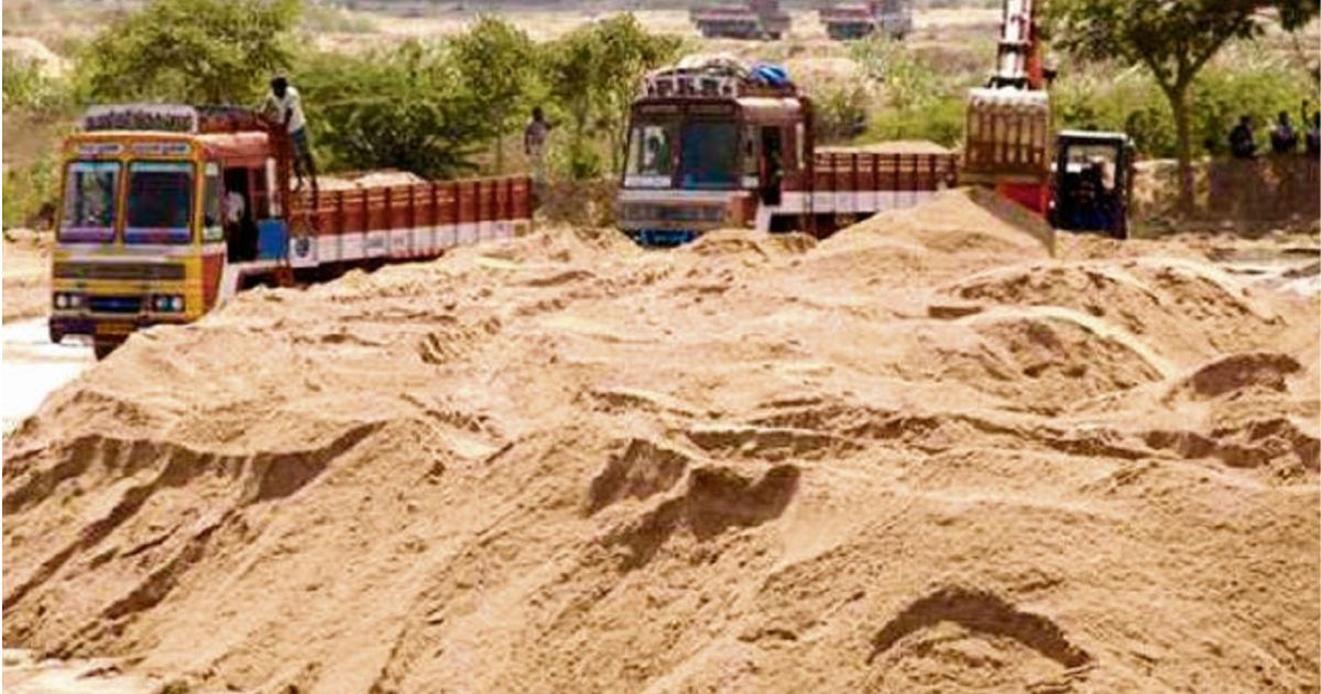 झारखंड में 15 अक्टूबर तक बालू खनन पर रोक, निर्माण कार्यों पर पड़ सकता है असर, बढ़ सकते हैं दाम