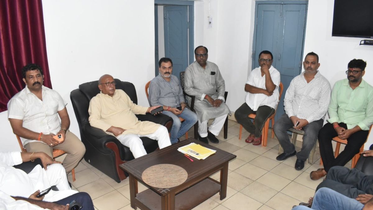 Saryu Roy steps forward against the city's collapsed law and order situation