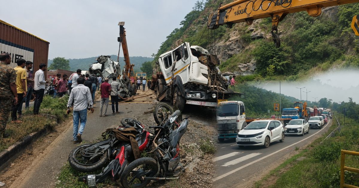 रामगढ़ की चुटूपालू घाटी में भीषण हादसा: ब्रेक फेल ट्रेलर ने बस, 6 कारों और 3 बाइकों को मारी टक्कर, दर्जनों घायल