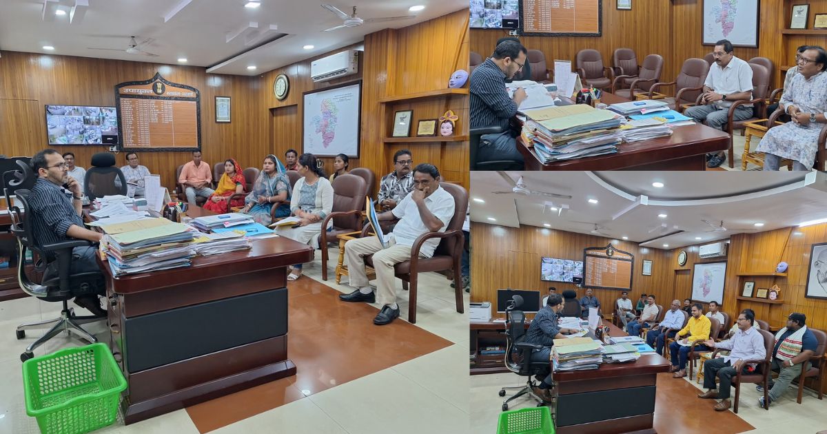 सरायकेला-खरसावां: साप्ताहिक जनता दरबार में उपायुक्त ने सुनीं लोगों की समस्याएं, अधिकारियों को दिए समयबद्ध समाधान के निर्देश