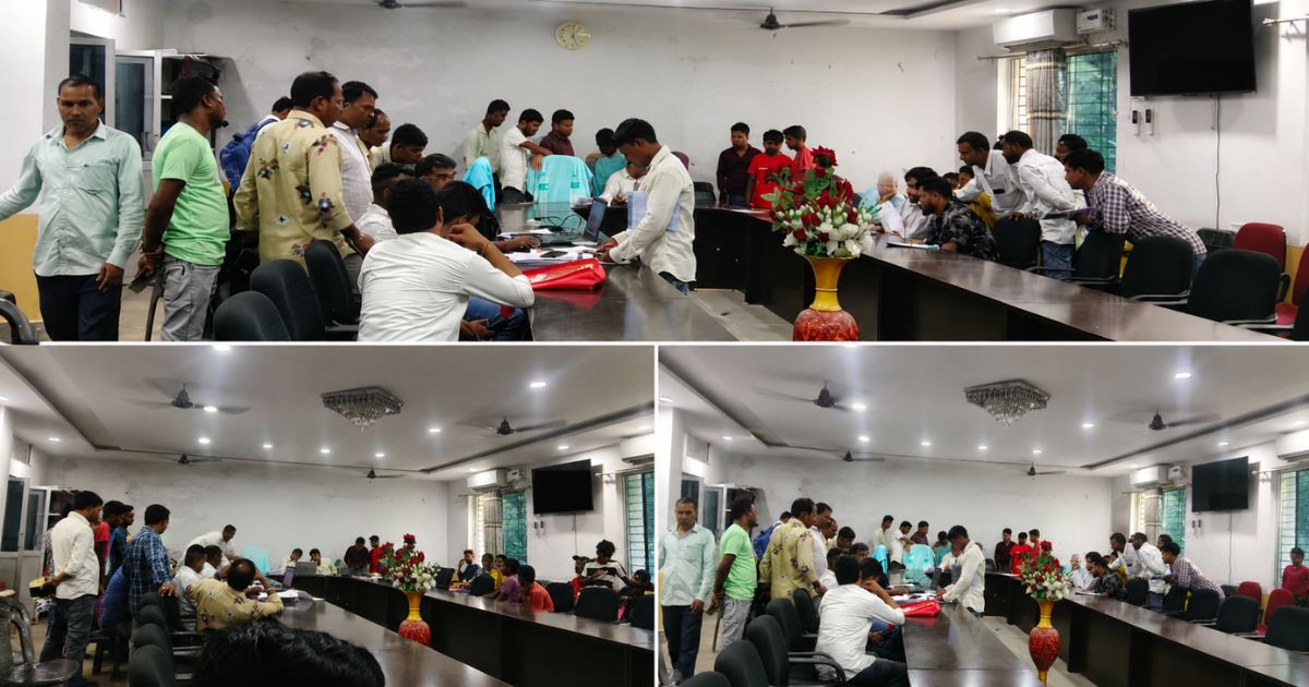 नीमडीह प्रखंड कार्यालय परिसर में लर्नर लाइसेंस शिविर आयोजित, 81 अभ्यर्थी हुए सफल