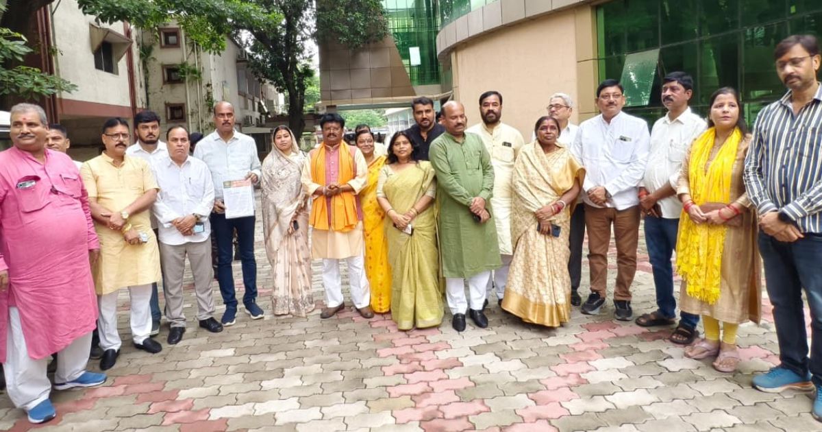 जमशेदपुर बंदी के दौरान टेल्को थाना में दर्ज प्राथमिकी की निष्पक्ष समीक्षा एवं शहर की कानून-व्यवस्था को लेकर भाजपा प्रतिनिधिमंडल ने एसएसपी से की मुलाकात