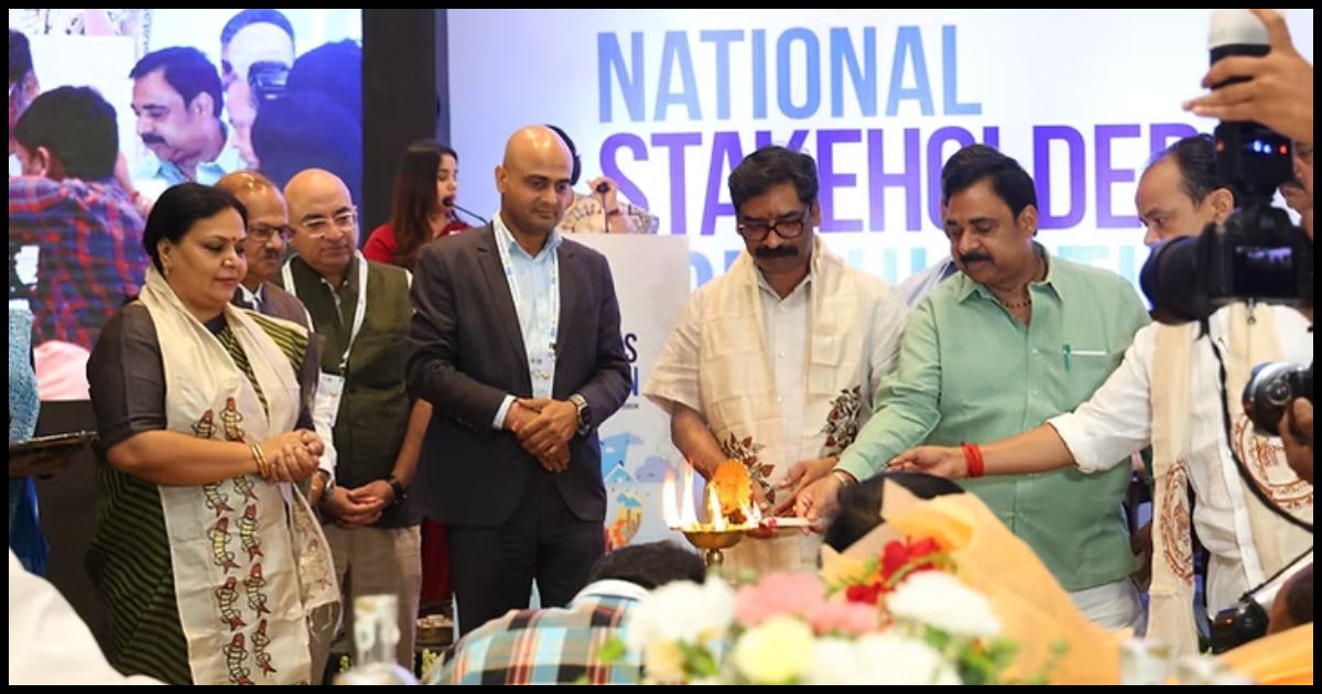 झारखंड को ₹99,639 करोड़ के निवेश की बड़ी सौगात, 14 ऐतिहासिक MoU पर हुए हस्ताक्षर