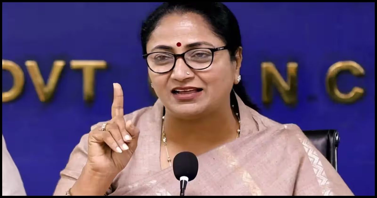 दिल्ली में स्वच्छ परिवहन और प्रदूषण मुक्ति के लिए ‘परिवर्तन’ योजना मील का पत्थर साबित होगी: मुख्यमंत्री रेखा गुप्ता