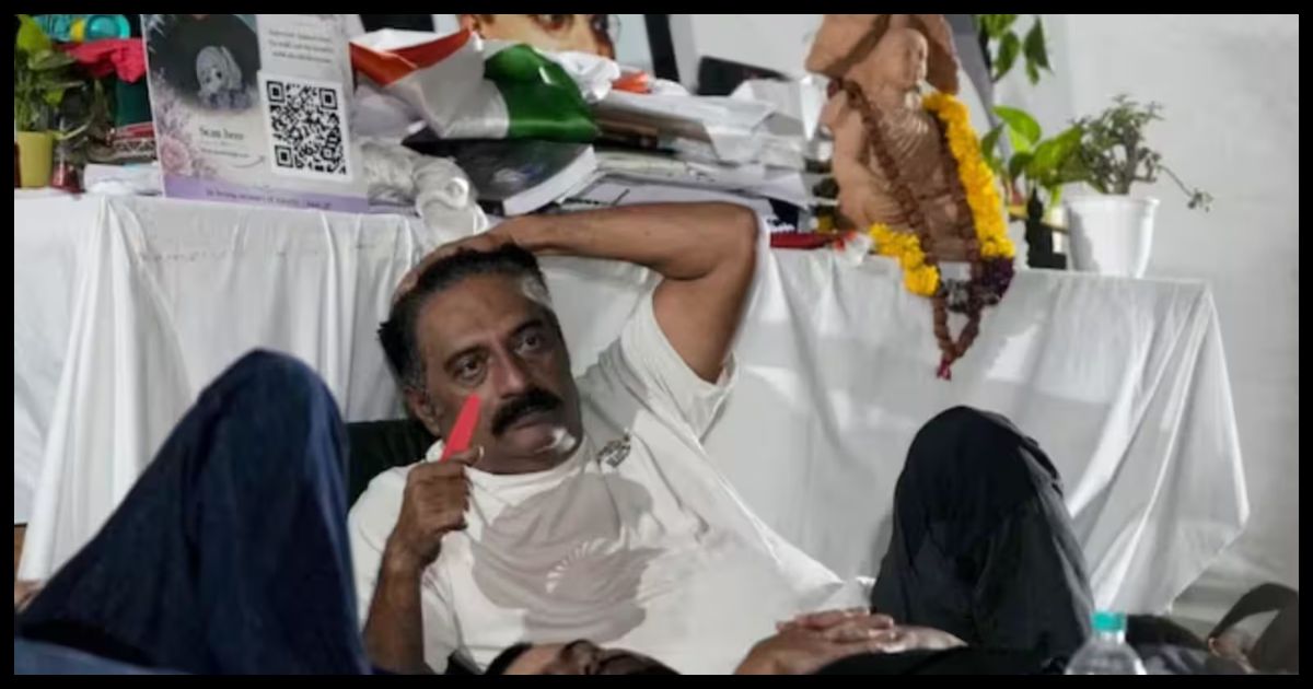 'मैं मरने से पहले नहीं मर सकता', Prakash Raj का बड़ा बयान; सेलेब्स की चुप्पी पर भी उठाए सवाल