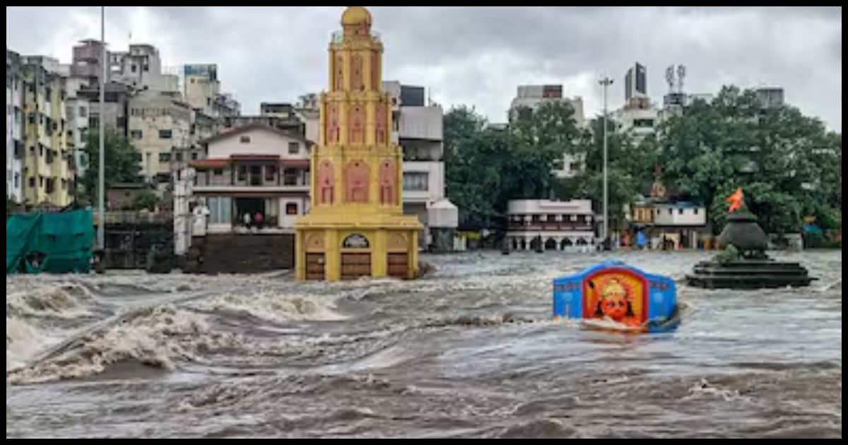 नासिक में बाढ़ जैसे हालात, गोदावरी नदी खतरे के निशान के पार, रामकुंड के मंदिर जलमग्न