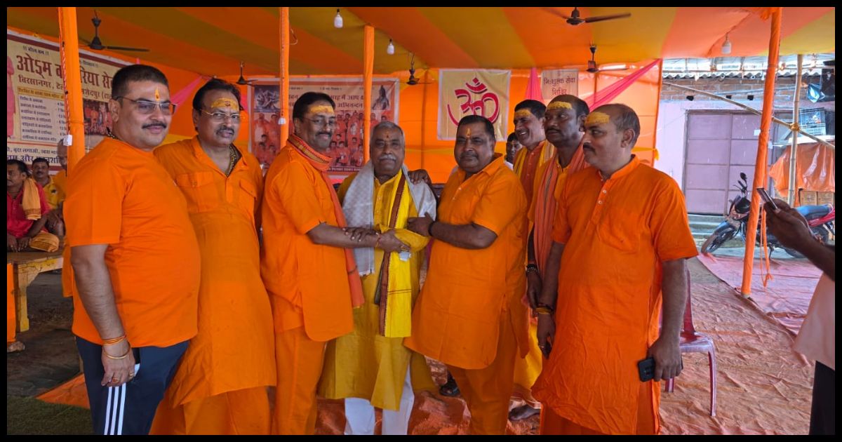 Sawan 2026: सुईया घाटिया में ओम कांवरिया सेवा संघ ने शुरू किया सेवा शिविर, कांवरियों को मिलेगी निः शुल्क सुविधा
