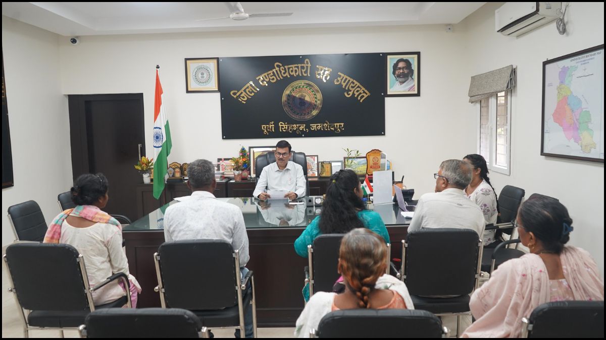 Deputy Commissioner listened to people's grievances