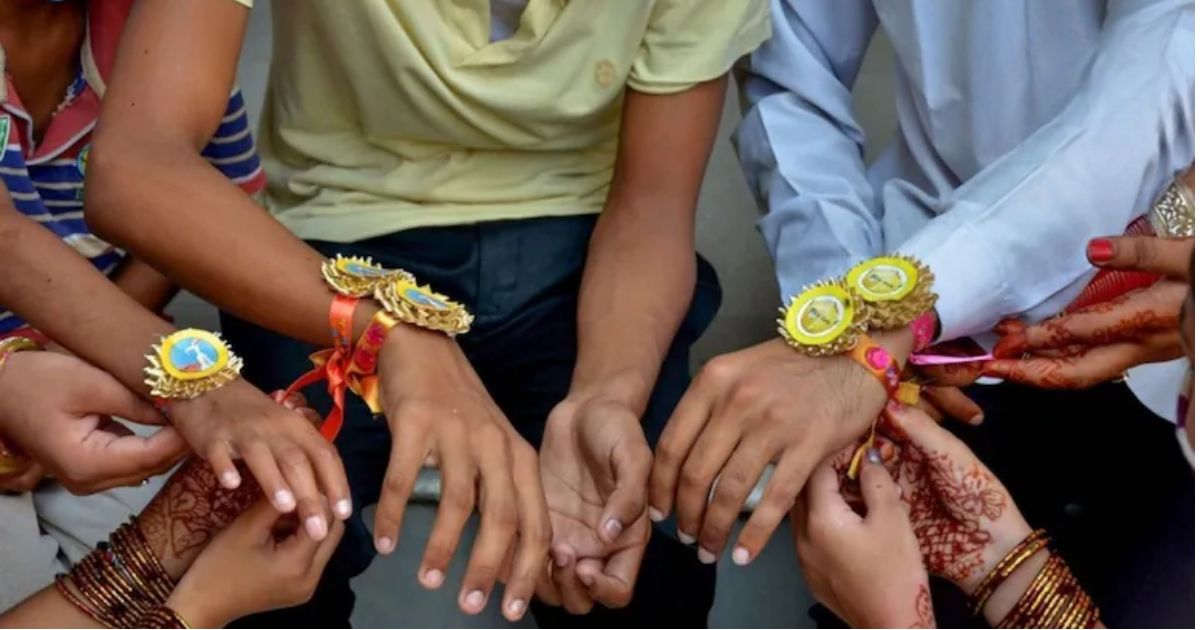 Mumbai Local Holiday 2026: दही-हांडी की छुट्टी में बदलाव, अब रक्षाबंधन पर बंद रहेंगे सरकारी दफ्तर