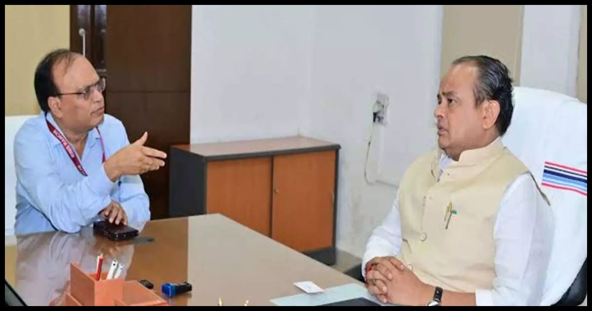 RIMS में जलजमाव पर स्वास्थ्य मंत्री इरफान अंसारी सख्त, ठेकेदार को डी-रजिस्टर करने के निर्देश