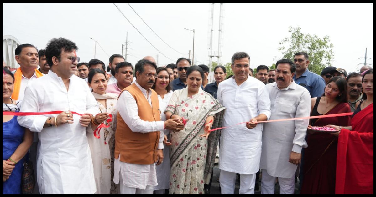 दिल्ली में ट्रैफिक जाम से मिलेगी राहत, CM रेखा गुप्ता ने कोंडली में 2-लेन स्लिप रोड पुल का किया लोकार्पण