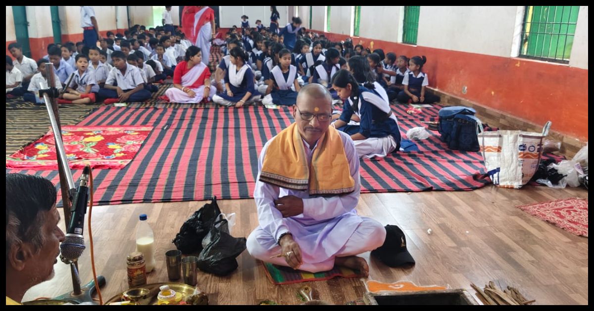 बोलानी -सरस्वती शिशू विद्या मंदिर विद्यालय का स्थापना दिवस हर्षोल्लास पूर्वक मनाया गया।