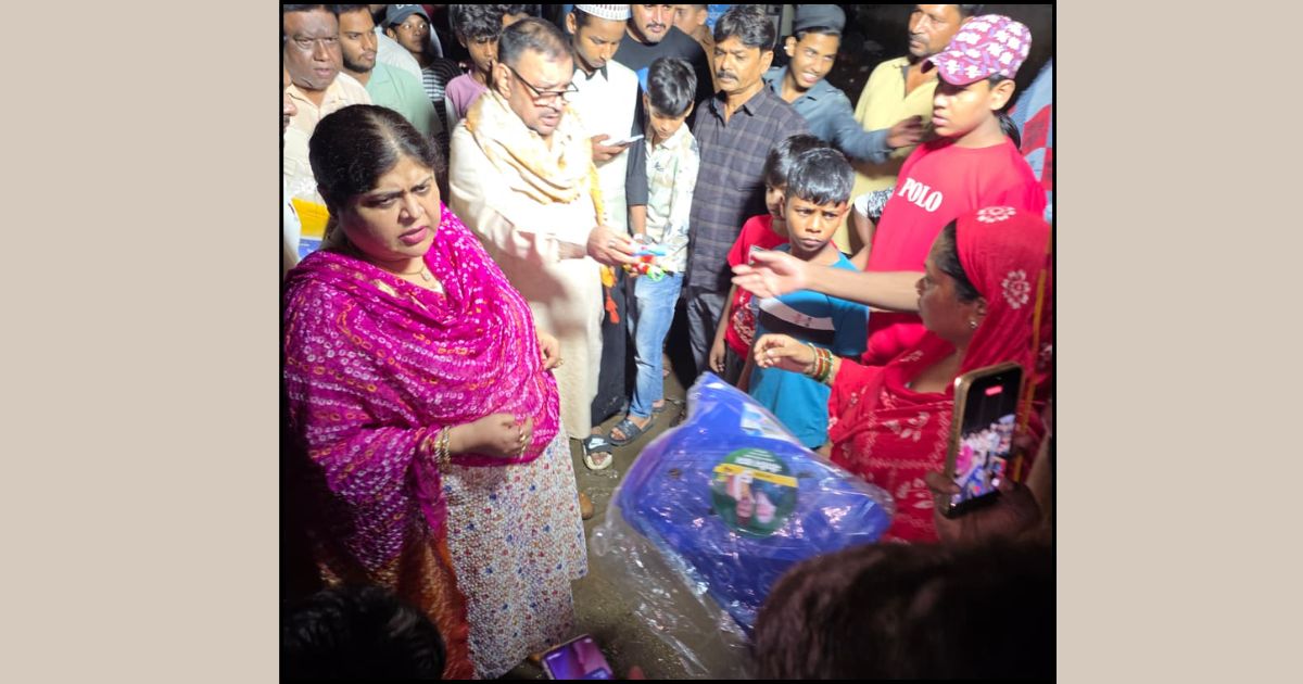 जुगसलाई में बाढ़ की स्थिति गंभीर, नौशीन खान और हिदायतुल्लाह खान ने प्रभावित इलाकों का लिया जायजा