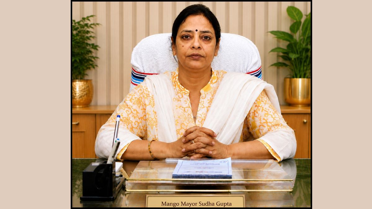 मानगो नगर निगम में अधिकारों को लेकर घमासान, मेयर सुधा गुप्ता का सरयू राय पर पलटवार