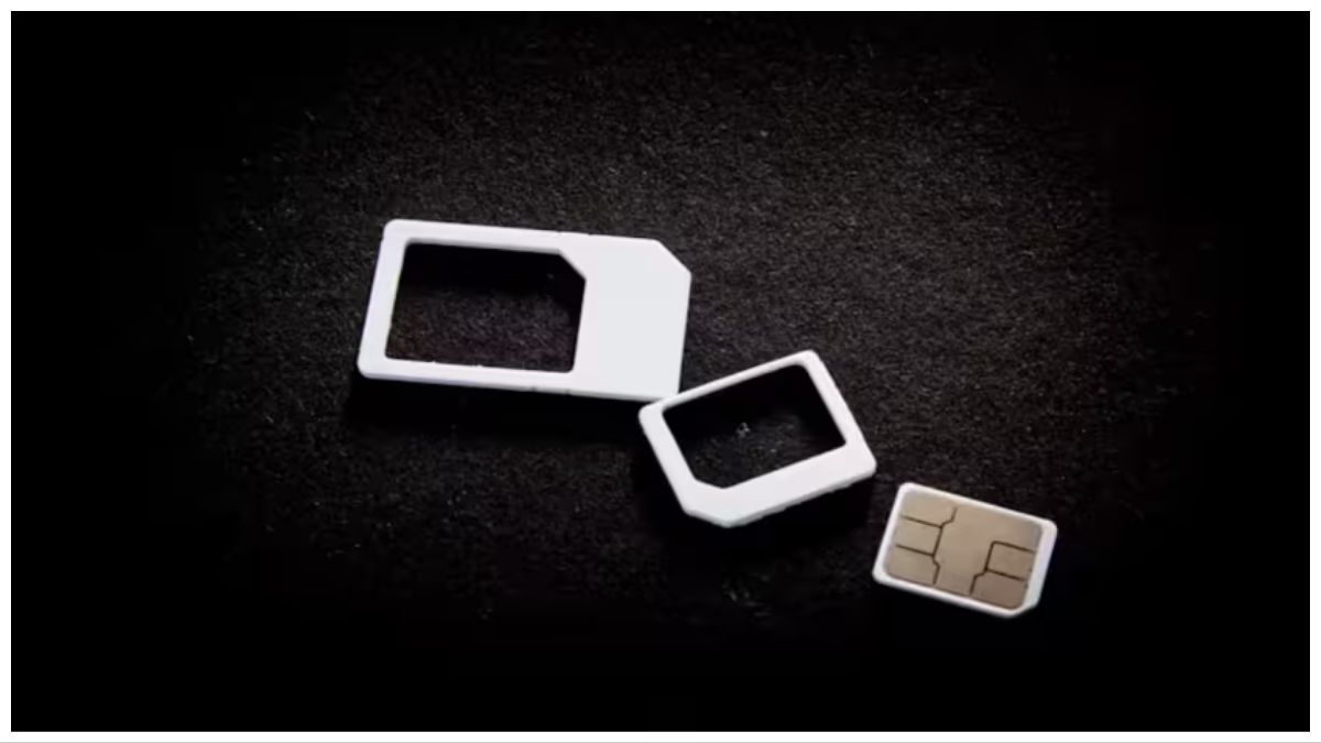 New SIM Rule 2026: नया SIM लेने के लिए अब जरूरी होगा Biometric Verification, जानें क्या बदला