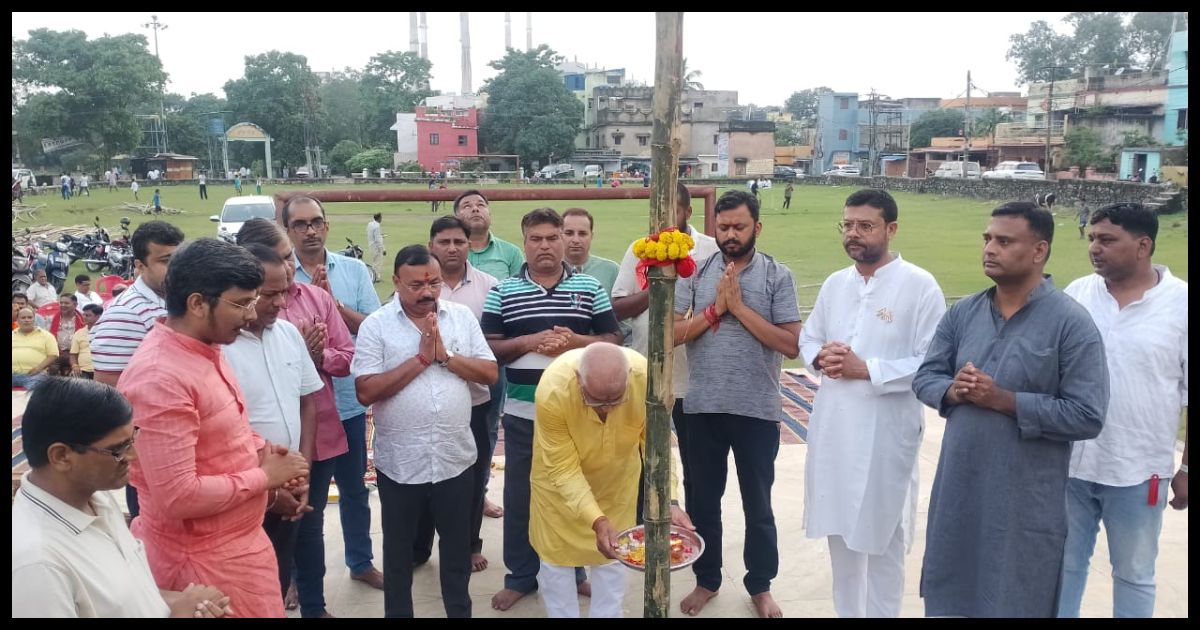 गोविंदपुर सामुदायिक विकास दुर्गा पूजा समिति के  , स्वर्ण जयंती पर बनेगा भव्य पूजा पंडाल, बंगाल से आएगी आकर्षक दुर्गा प्रतिमा