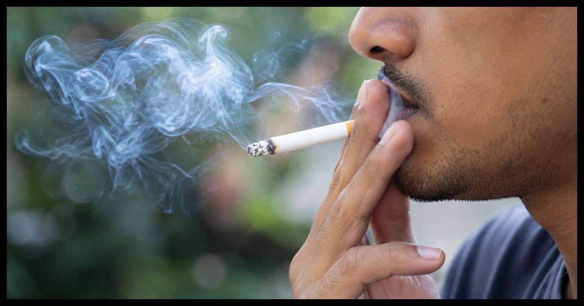 Smoking Side Effects: पहली सिगरेट से ही शरीर पर पड़ता है असर, जानें धूम्रपान कितनी जल्दी पहुंचाता है नुकसान