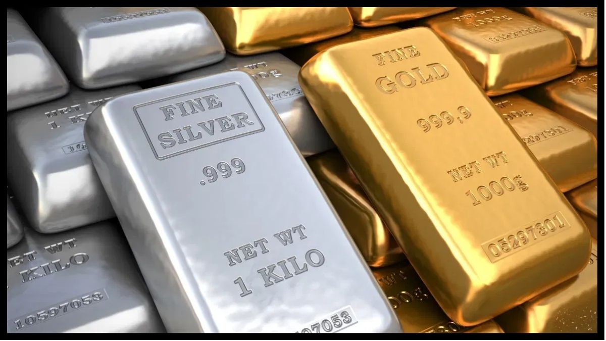 सोने के दाम में लगातार दूसरे दिन गिरावट, 24 कैरेट गोल्ड ₹1.56 लाख के आसपास