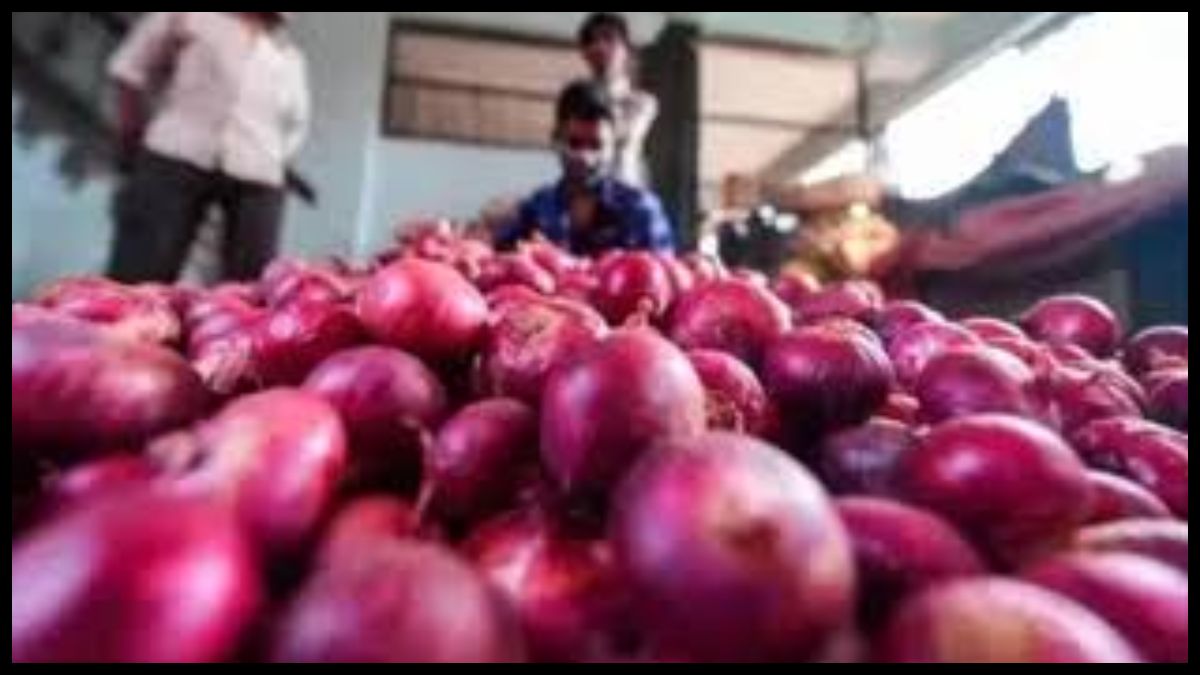चीनी के बाद अब प्याज भी निकलने लगे आंसू, हो गया 60 रुपए प्रति किलो
