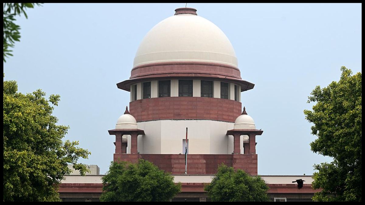 झारखंड सरकार संशोधित MMDR कानून के खिलाफ सुप्रीम कोर्ट जाने की तैयारी में है। वित्त मंत्री राधाकृष्ण किशोर ने कहा है कि संशोधित कानून से राज्य को बड़े राजस्व नुकसान की आशंका है।