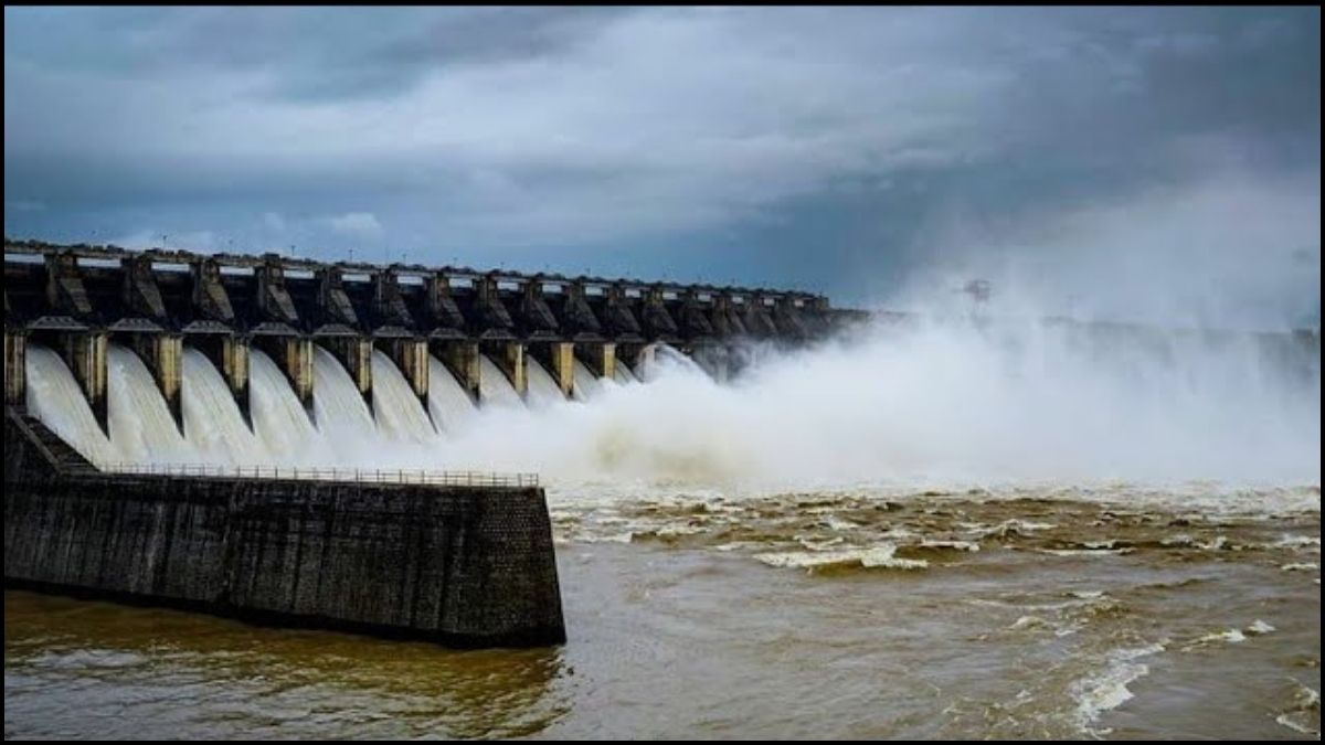 14 gates of Ganjia Barrage opened
