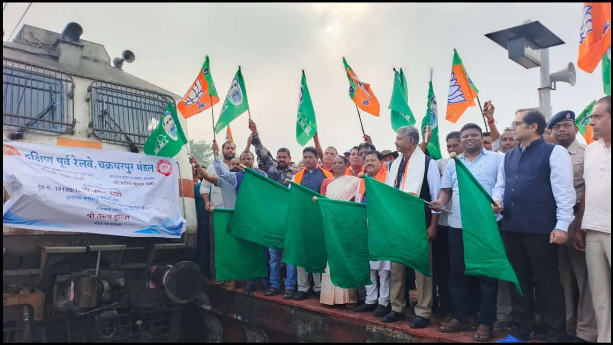 Manoharpur receives a major rail connectivity boost; Ernakulam Express