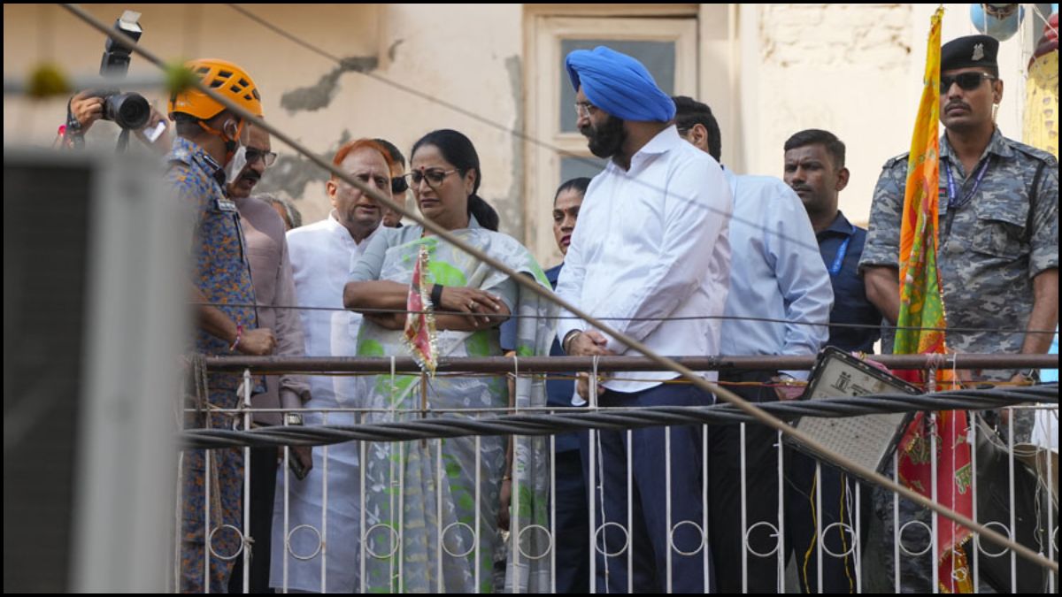 Municipal Corporation of Delhi takes strict action over Satya Niketan incident