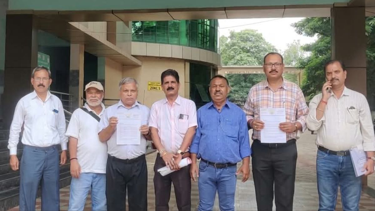 The Jharkhand Human Rights Association (JHRA) submitted a memorandum of suggestions