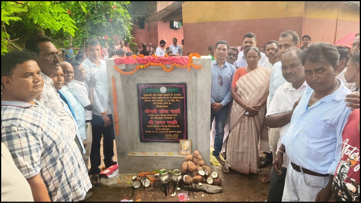 सोनुवा में झलियामारा से बेहराबिंदा तक चार किमी सड़क का होगा निर्माण, सांसद जोबा माझी ने किया शिलान्यास
