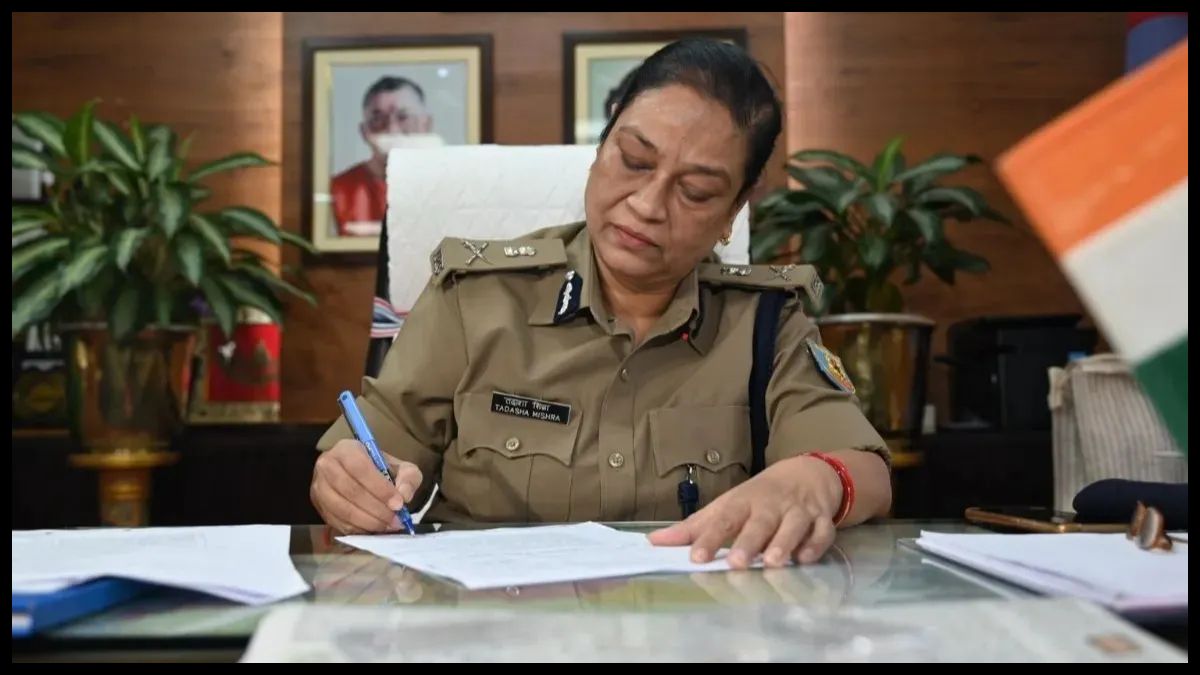 इकलौती महिला अधिकारी को मौका देने को बनाई नियमावली