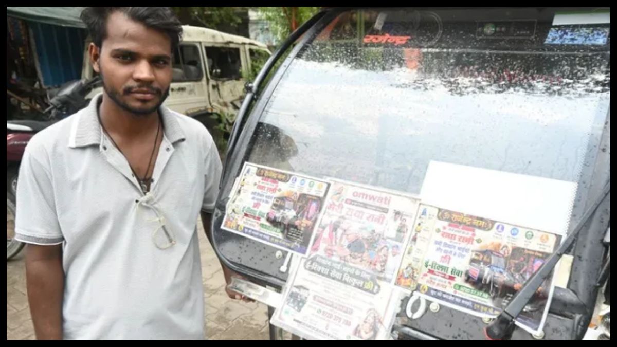 Mathura के Lokesh की पहल, बुजुर्गों और दिव्यांगों को E-Rickshaw में Free Ride